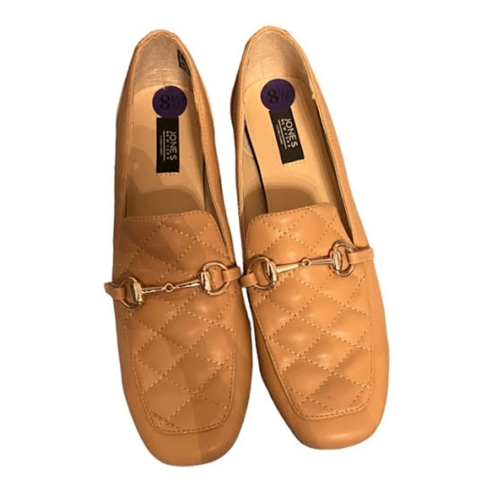 NWOT Jones New York Signature Women's Beige slip on  Size 8.5